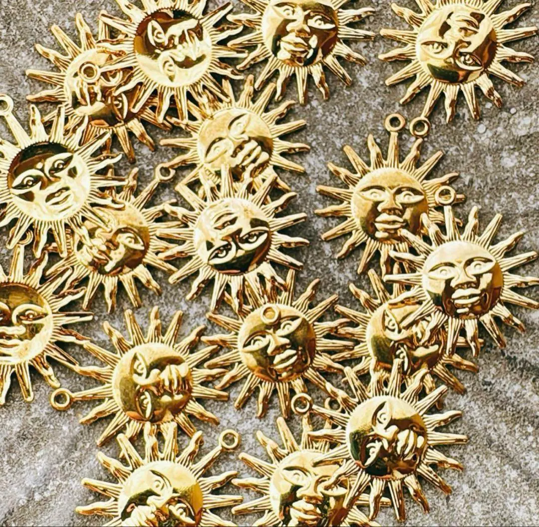 Thumbnail of [10 pieces] Antique-style sun charm, gold