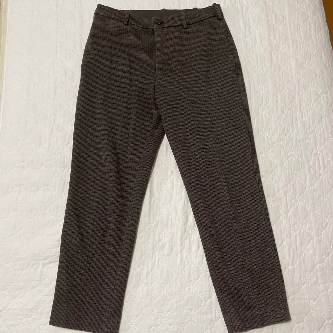 Thumbnail of Uniqlo Smart Ankle Pants