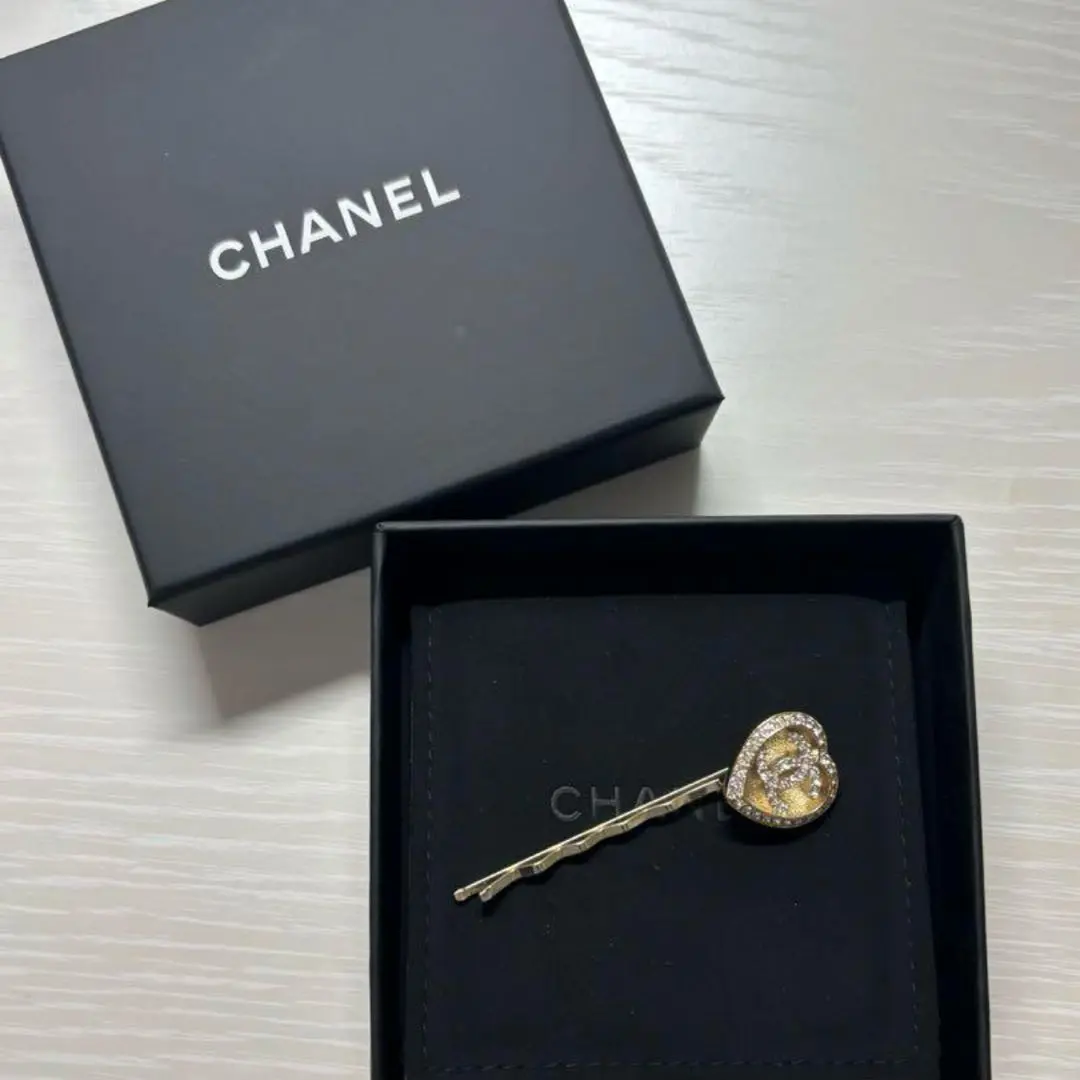 CHANEL - CHANEL シャネル ハート ヘアピン CCマークの通販 by
