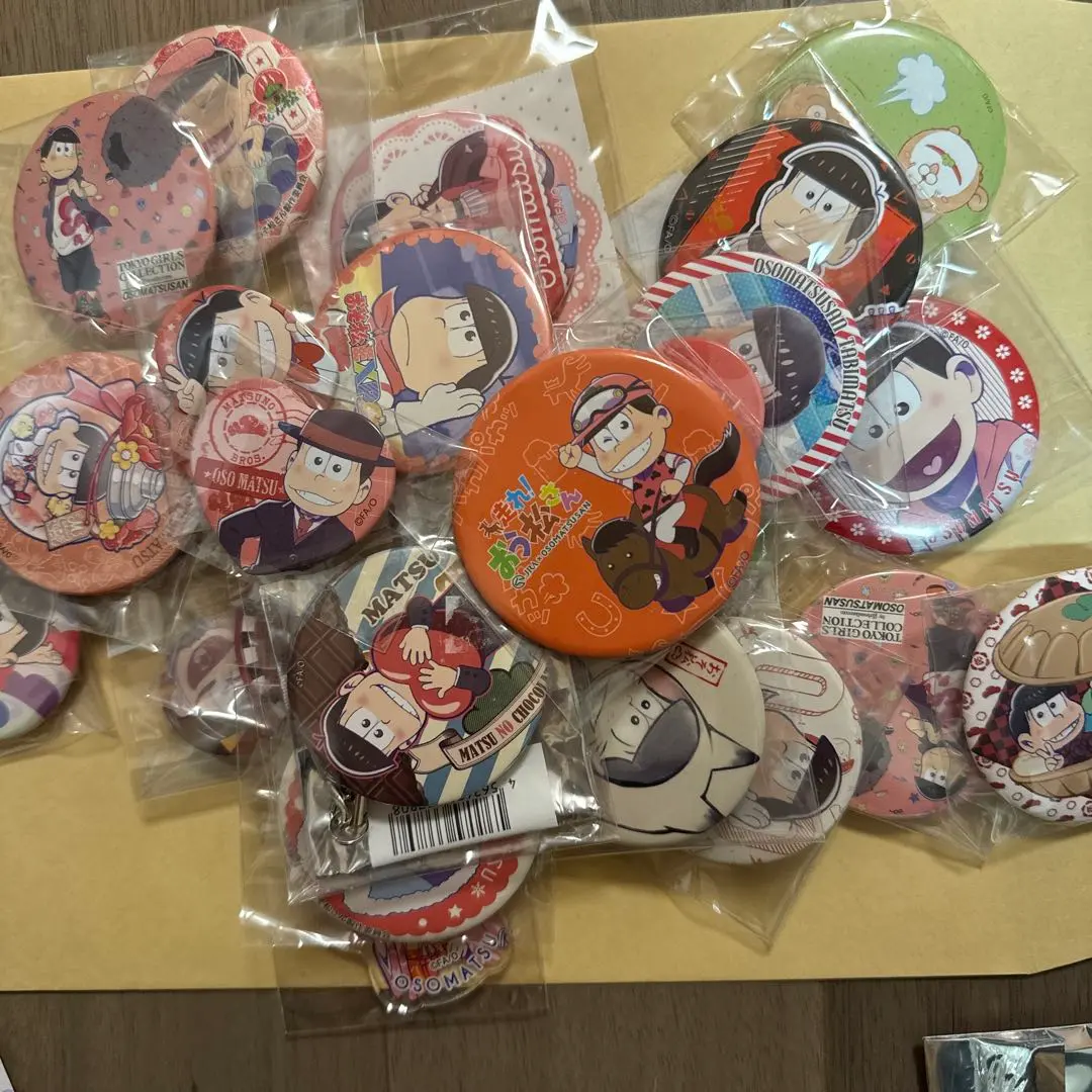 Thumbnail of Osomatsu-san Ichimatsu Matsuno Can Badges 8-Piece Set