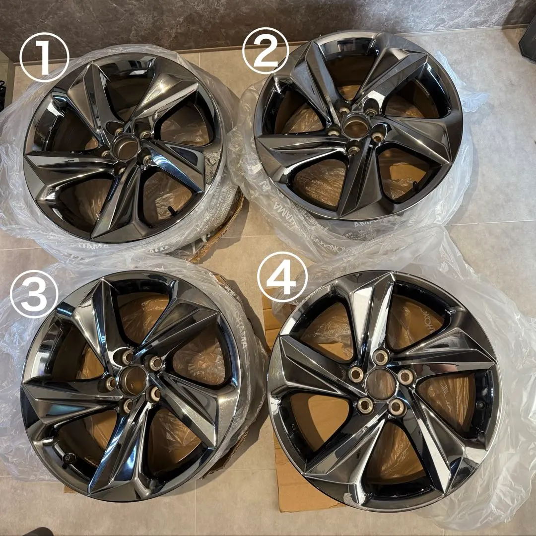 クラウン220系 純正タイヤアルミホイールセット 最終値下げ 2025年最新】220クラウン 純正ホイールの人気アイテム - メルカリ