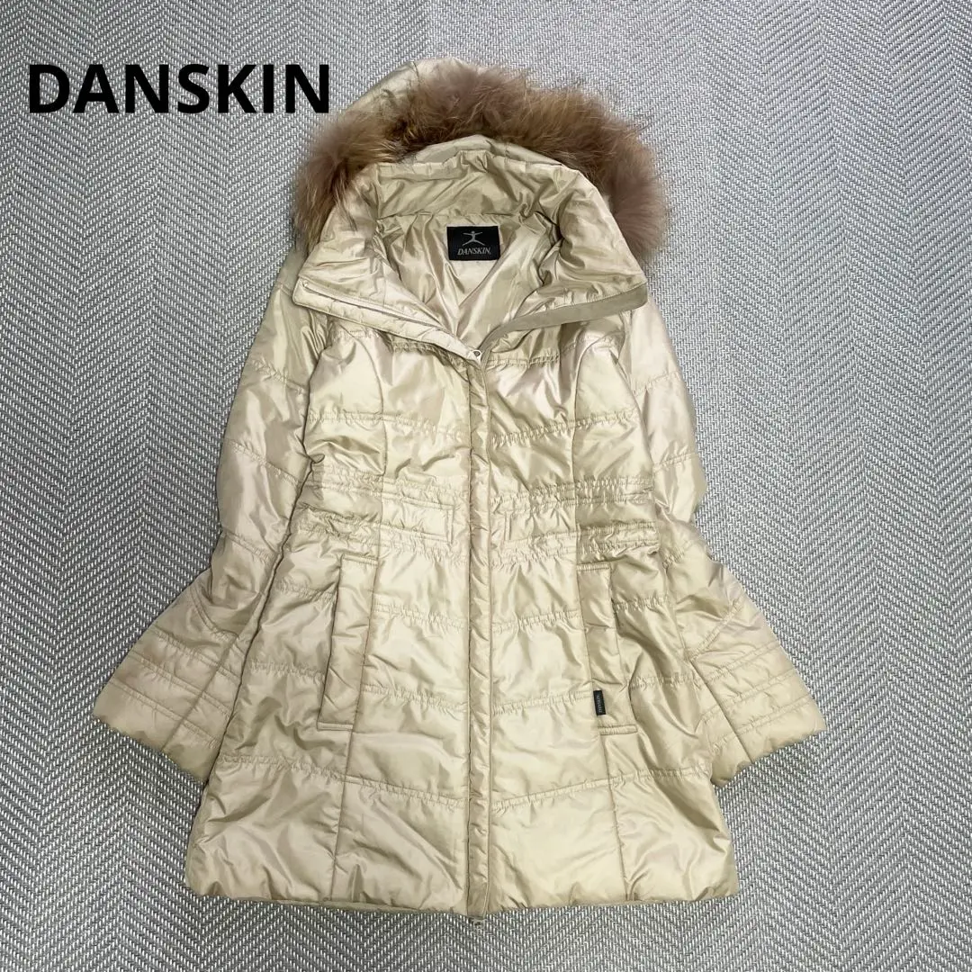 DANSKIN フード付　ジャンパー Jack Wolfskin（ジャックウルフスキン） フード付きジャンパー