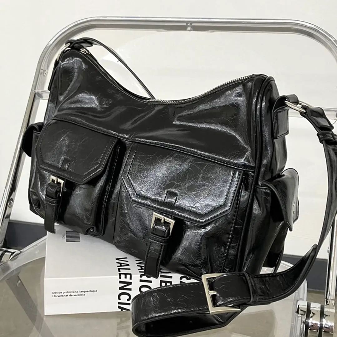 Thumbnail of non-hedge Flap Pocket Shoulder Bag