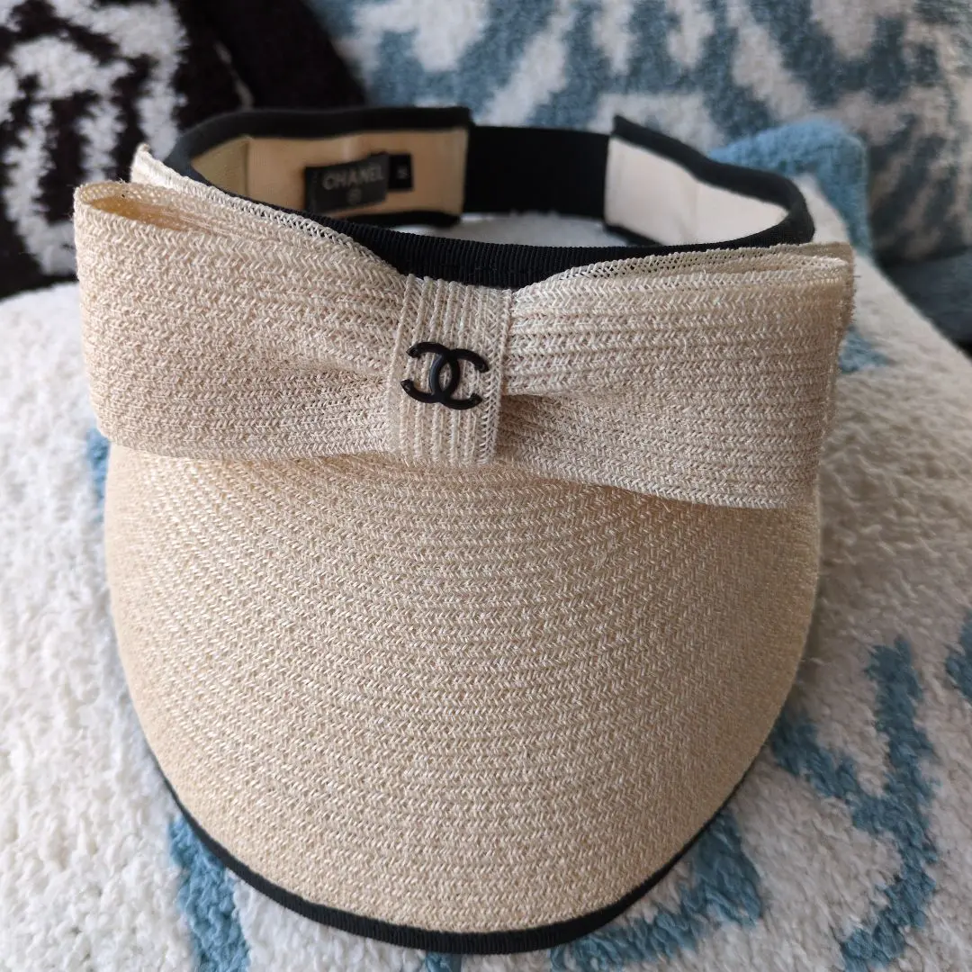 【夏の外出必須アイテム♡】CHANEL サンバイザー 日差しの強い日も楽しみ倍増】CHANEL☆サンバイザー☆CCマーク
