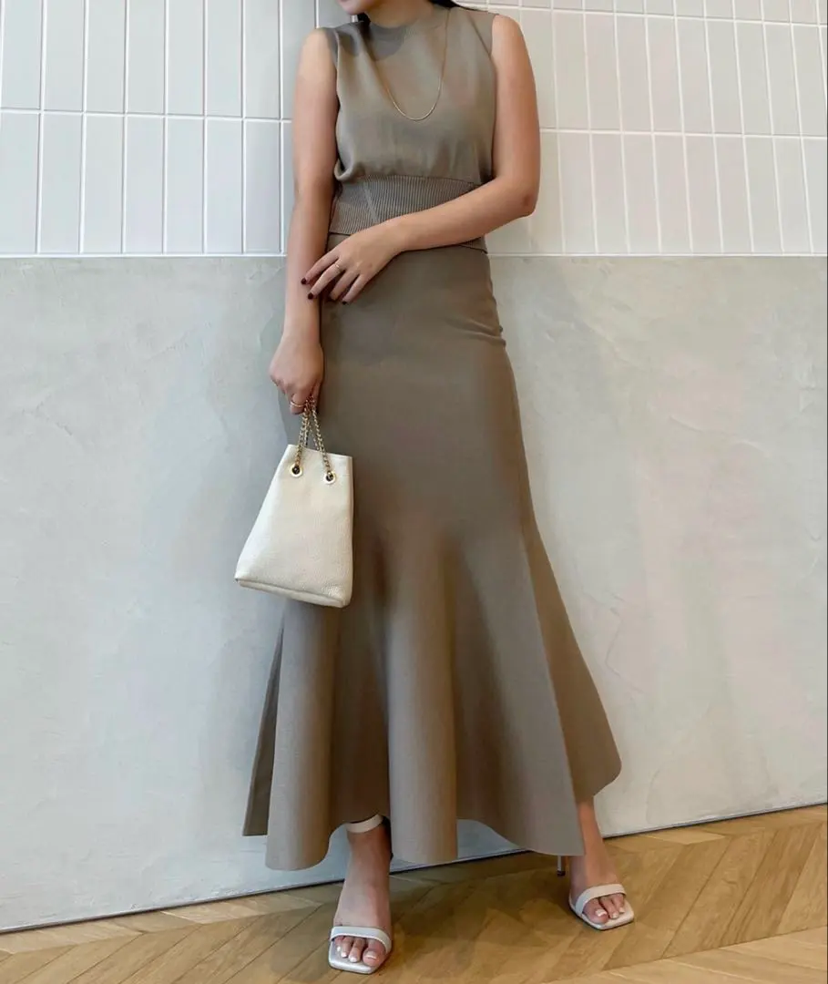 Thumbnail of Anuans Waist Rib Cropped Knit Set Up