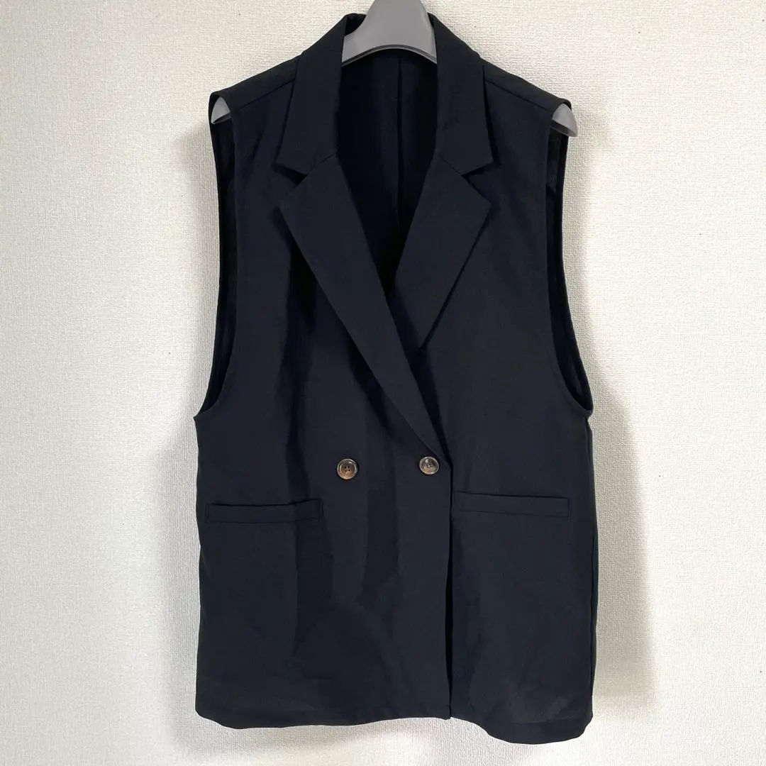 Thumbnail of Sleeveless vest, double-breasted, black, free size