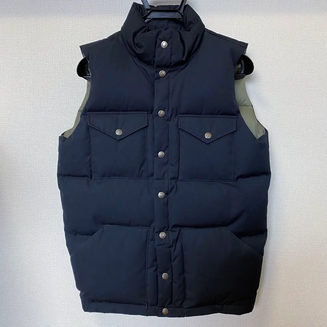 Thumbnail of THE NORTH FACE Down Vest, Size M, Navy