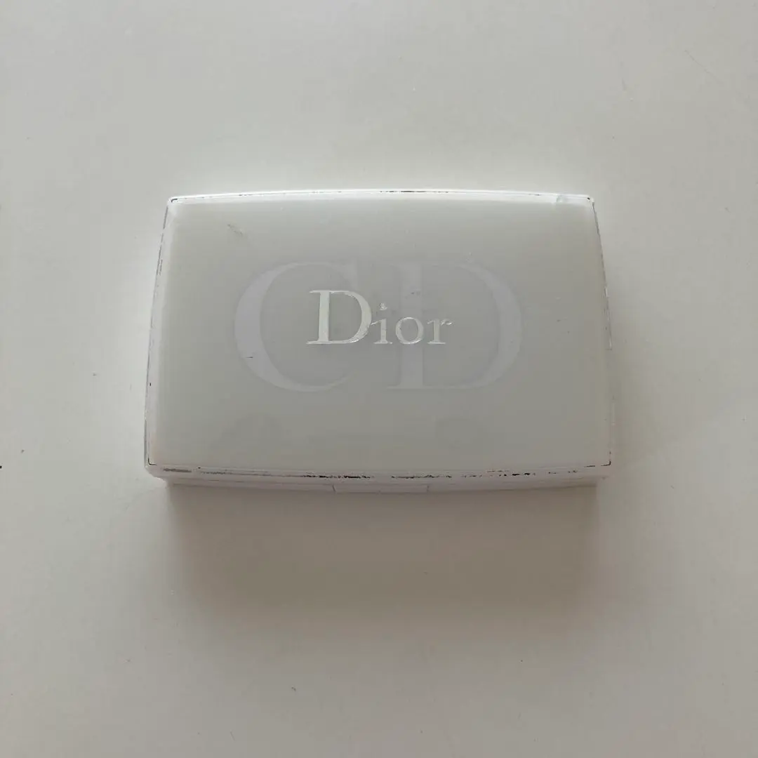 Christian Dior - ディオール スノーピュア ホワイトニング