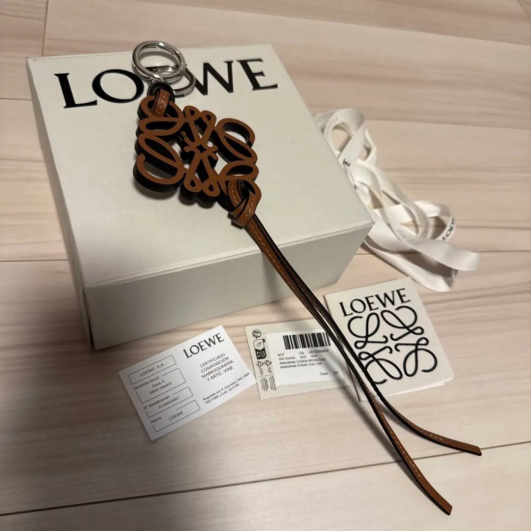 LOEWE ブラウンレザー チャーム ブラウン（茶色）系 LOEWE(ロエベ) バッグチャーム(レディース