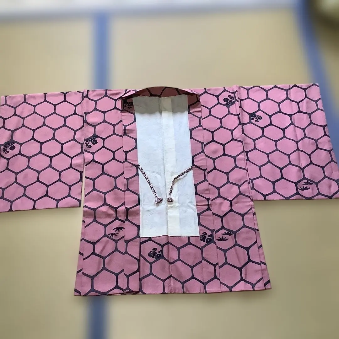 Thumbnail of Pink Hexagonal Patterned Haori (Japanese Jacket), Silk