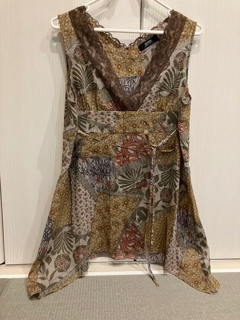 Thumbnail of SABUROKU Sleeveless Tunic M