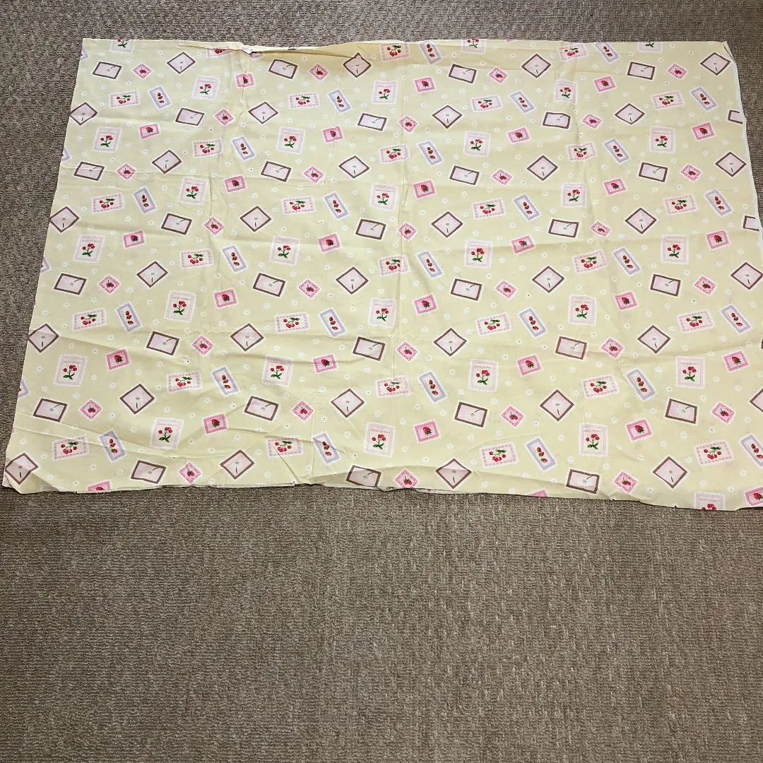 Thumbnail of Fabric: 108cm (with selvage) x 140cm