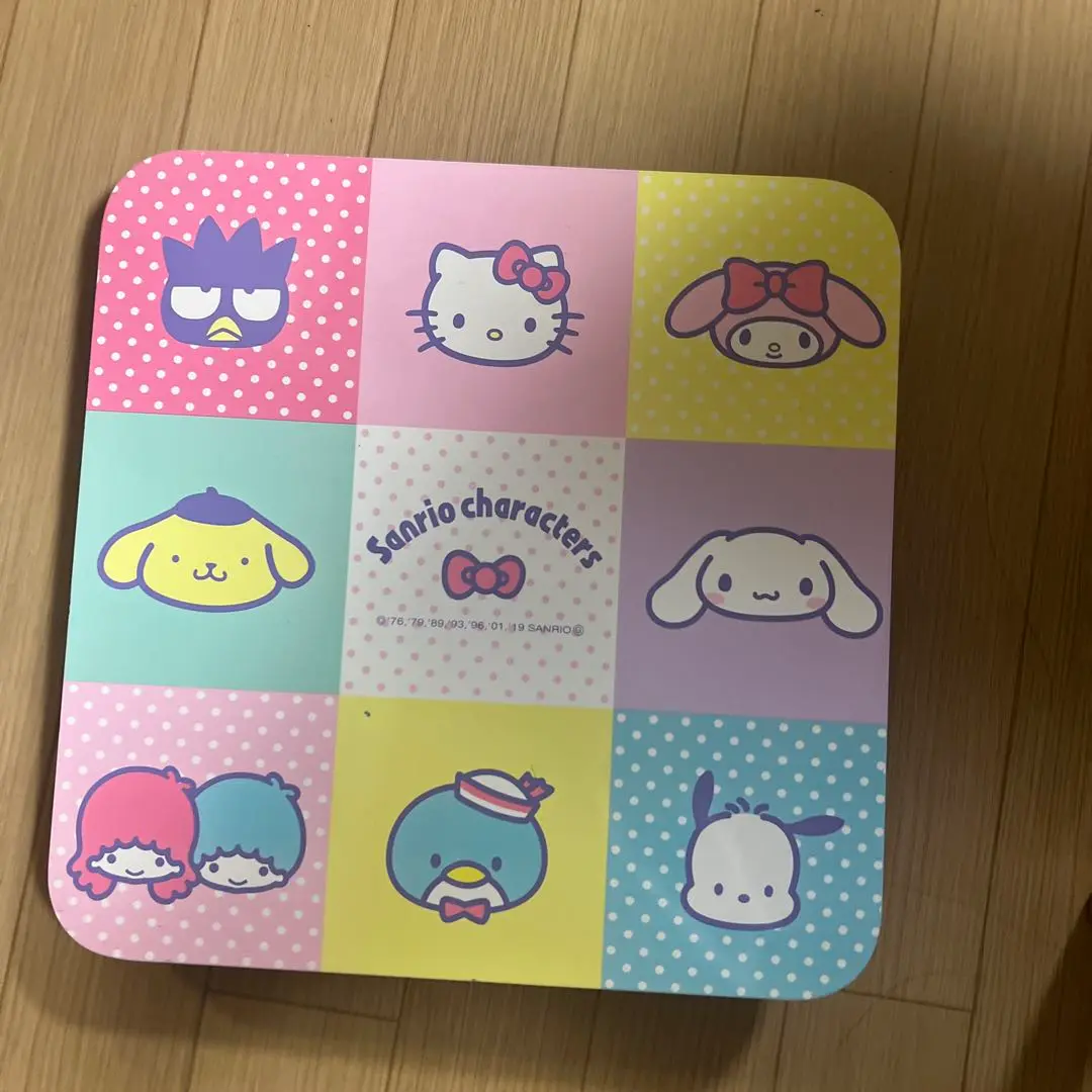 マイメロちゃん　ダイカットミニテーブル　　折りたたみ　激レア マイメロちゃん ダイカットミニテーブル 折りたたみ 激レア