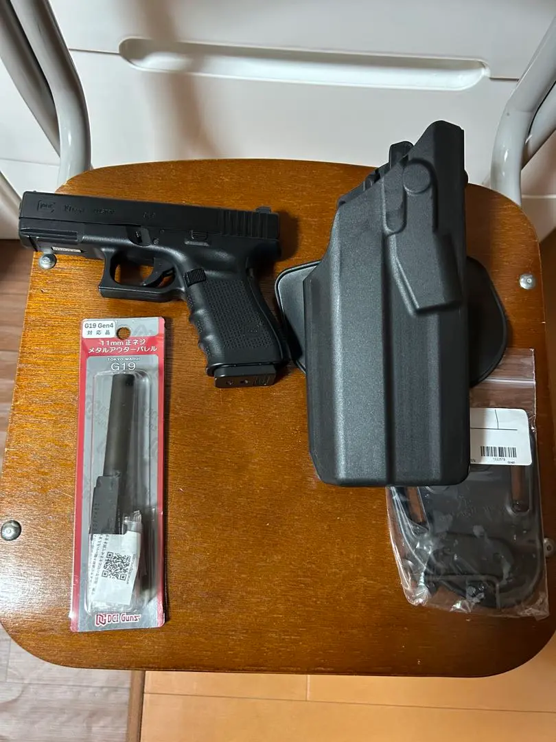 美品 訳有 マルイ グロック19 Gen4★アウターバレル/KM サイレンサー付 美品 訳有 マルイ グロック19 Gen4☆アウターバレル/KM