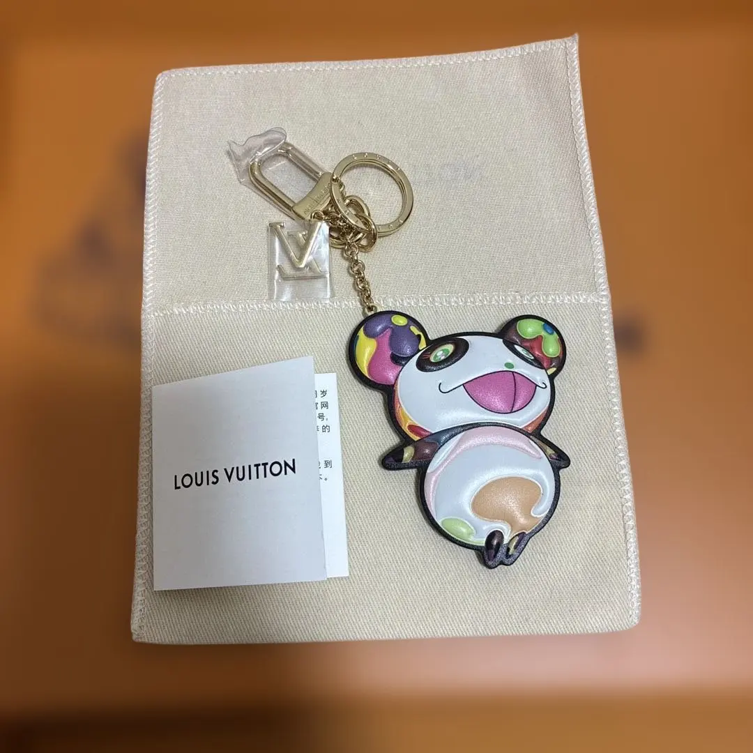 2025年最新】ヴィトン パンダ キーホルダーの人気アイテム - メルカリ