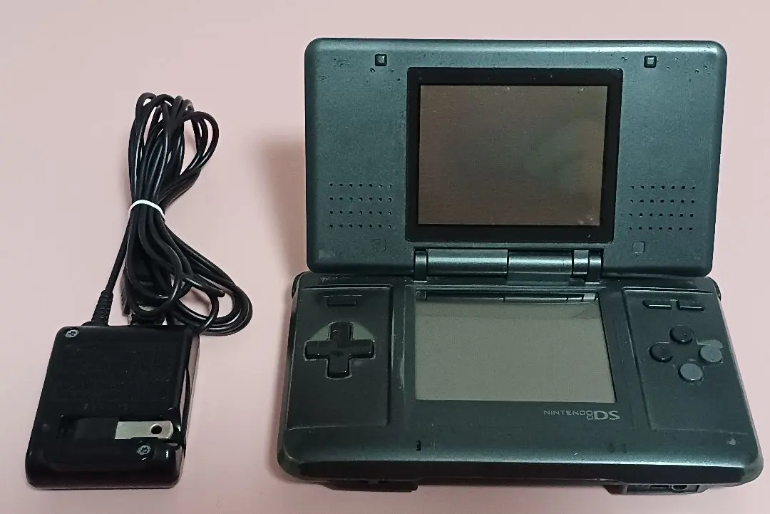 Thumbnail of Nintendo DS Graphite Black AC Adapter