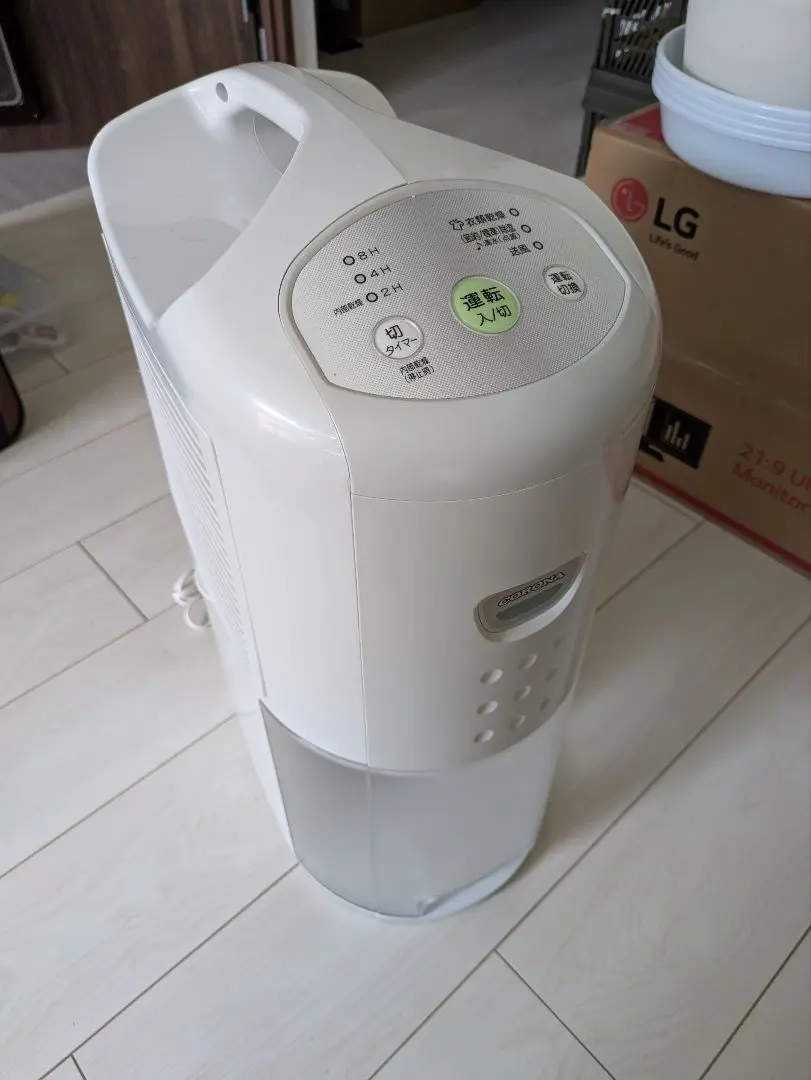 未使用品　コロナ除湿機CORONA CD-P6311(W) WHITE CORONA コロナ 除湿機 CD-P6311 2011年製 中古品 箱 説明書付き
