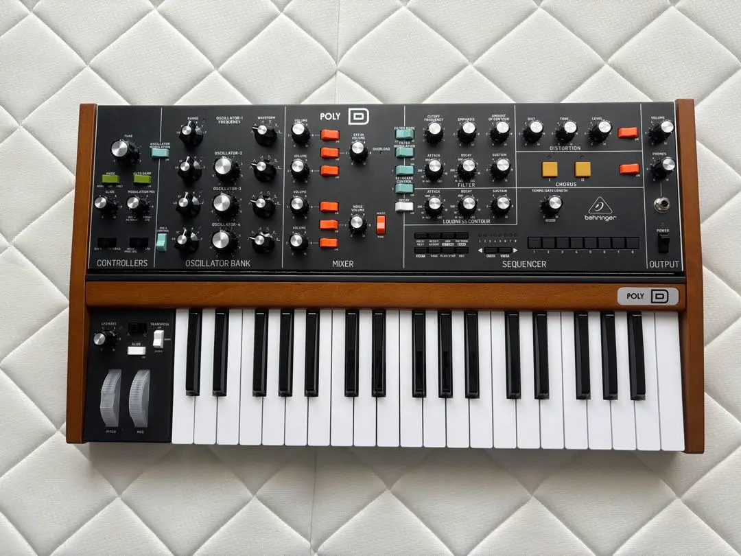 【最安値】Behringer POLY D アナログシンセ（美品・付属品完備） 371.png