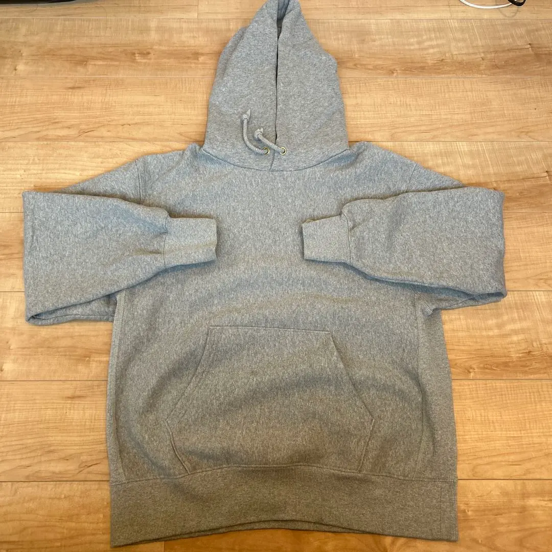 GU 灰色 連帽外套 L 尺寸 的縮圖