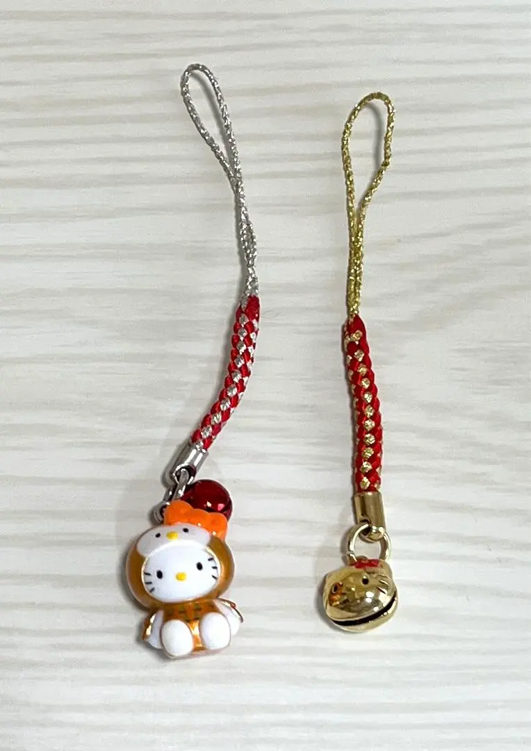 ♡限定♡ 地方限定Hello Kitty玩偶吊飾 招福 招財套裝 金色貓頭鷹 金色鈴鐺 的縮圖