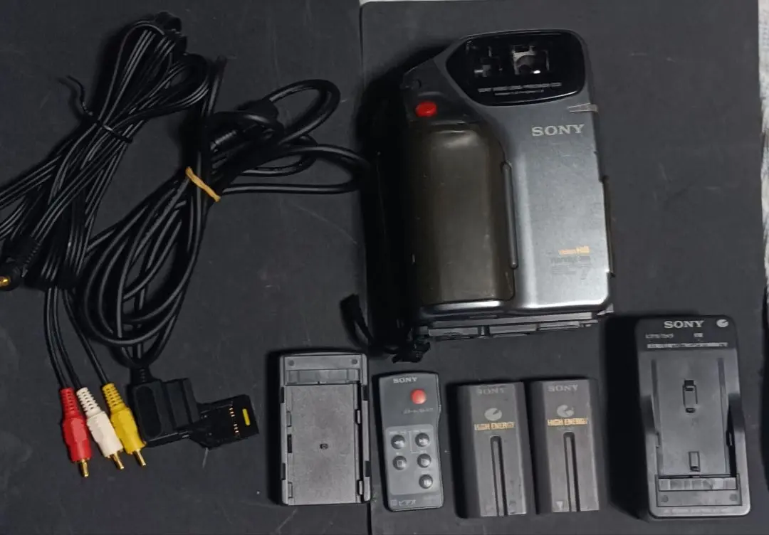 ゆ*う様 ※再生難あり Sony CCD-SC7 8mmビデオカメラ 付属品セッ Amazon | SONY CCD-SC7 液晶ハンディカム Hi8ビデオカメラ （8mm