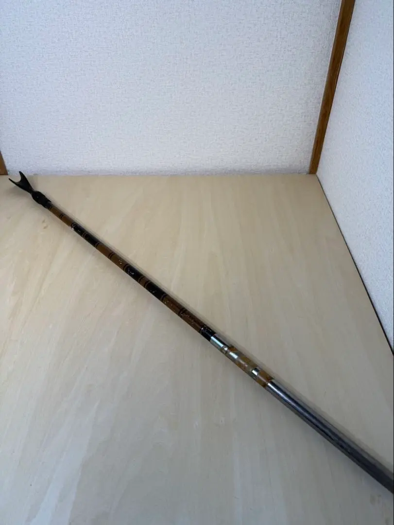 Thumbnail of Herabuna fishing rod rest