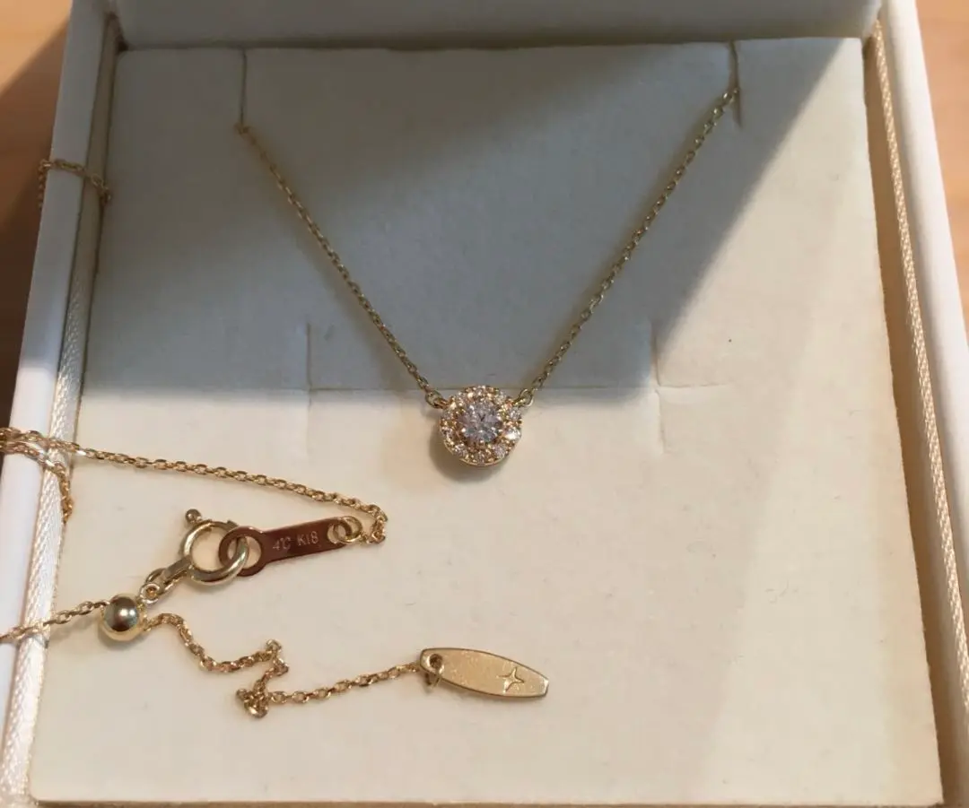 4°Cプレジェンス　18k ダイヤモンドネックレス　ＰＴ950　0．252ct 4°Cプレジェンス 18k ダイヤモンドネックレス PT950 0．252ct