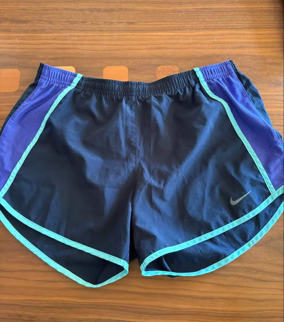 Thumbnail of Nike running pants