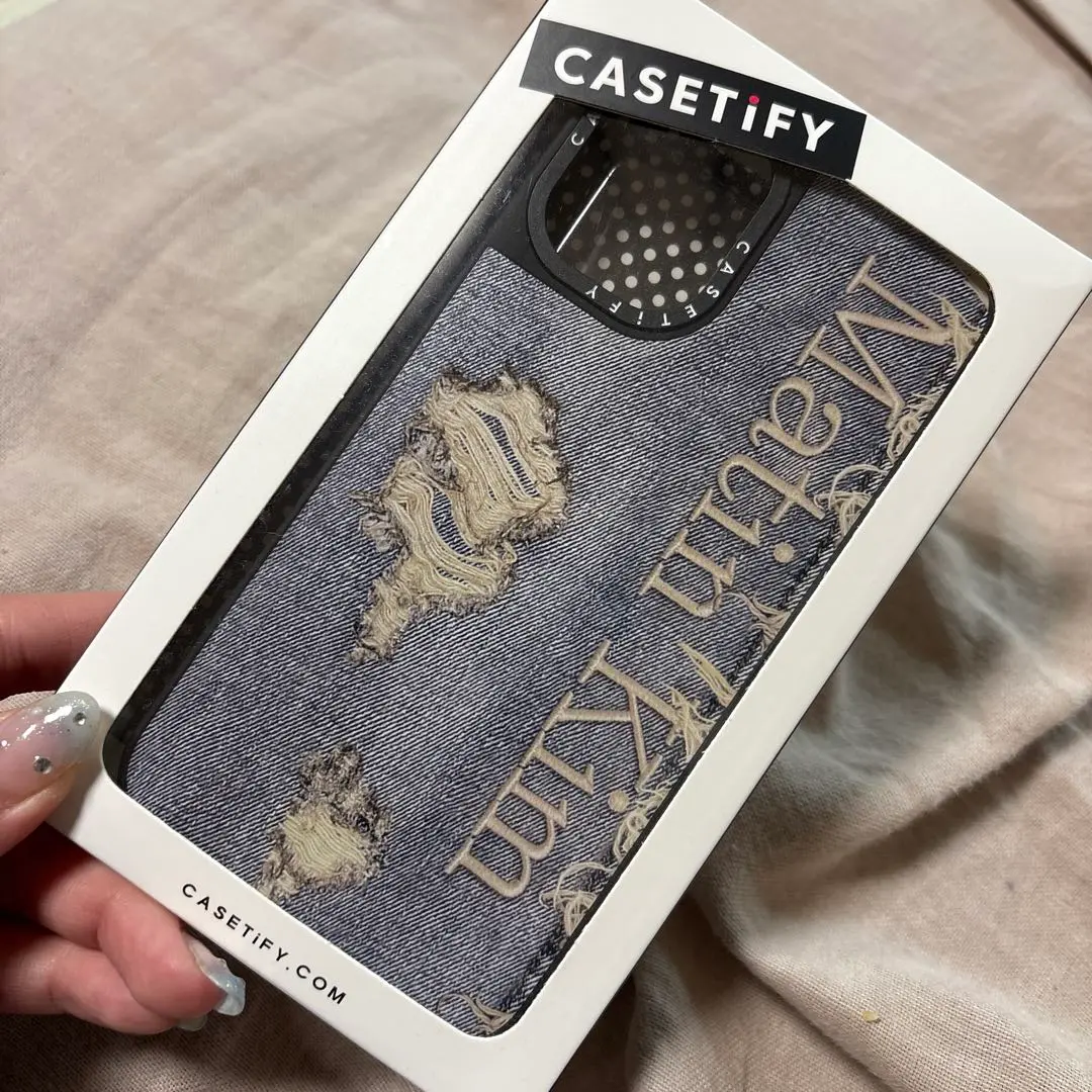 Casetify Matin Kim iPhoneケース 新品未開封 CASETiFY x Matin Kim iPhone 15 Pro Destroyed Denim Magsafe