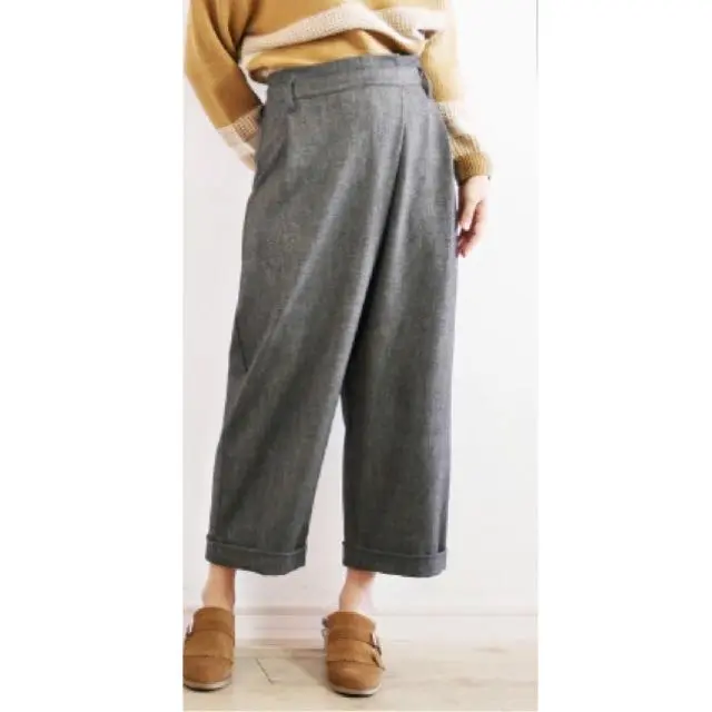 cuff メルべイユアッシュ　デニム ワイド タックパンツ　パンツ cuff メルべイユアッシュデニム ワイド タックパンツパンツ