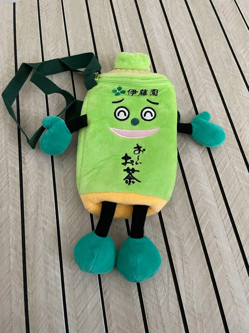 伊藤園 お茶くん ペットボトルホルダー ぬいぐるみ 3セット 寝袋マット付き Amazon.co.jp: おーいお茶くん ぬいぐるみ型 ペットボトル