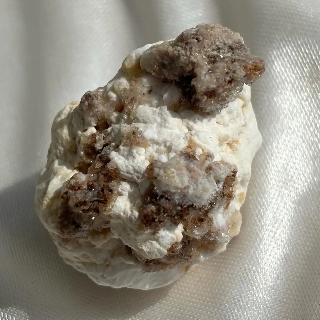 パープル クリーダイト クリード石 原石 鉱物 鉱石 天然石 鉱物標本 5.66g クリード石 パープルクリーダイト 鉱物標本 - メルカリ