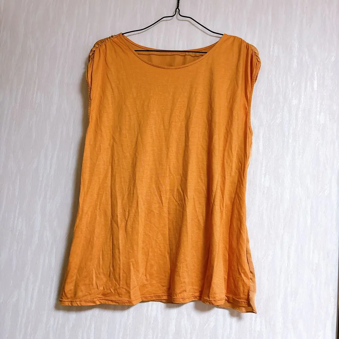 Thumbnail of Simple life sleeveless top