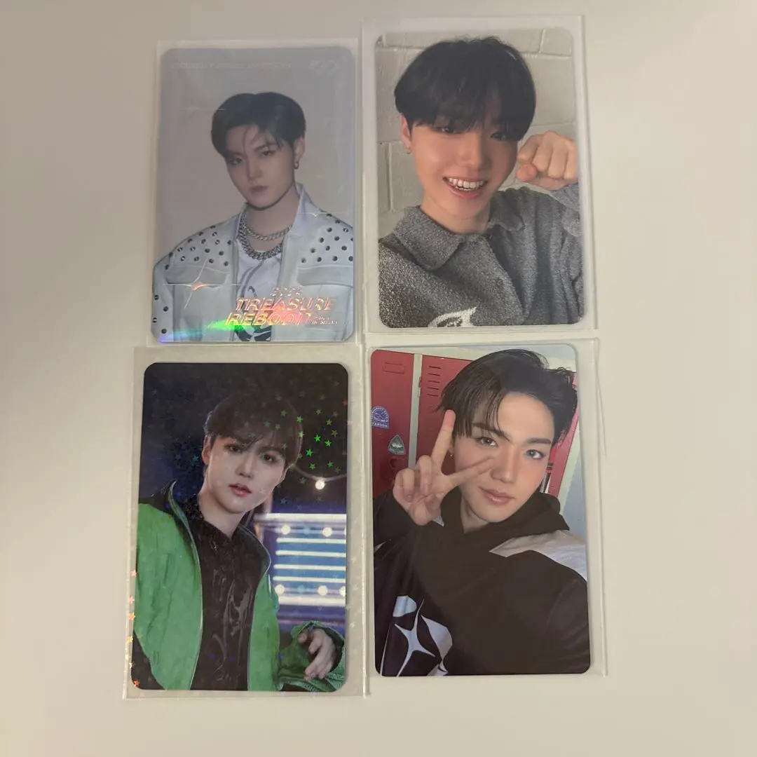 Thumbnail of Treasure Doyoung trading card