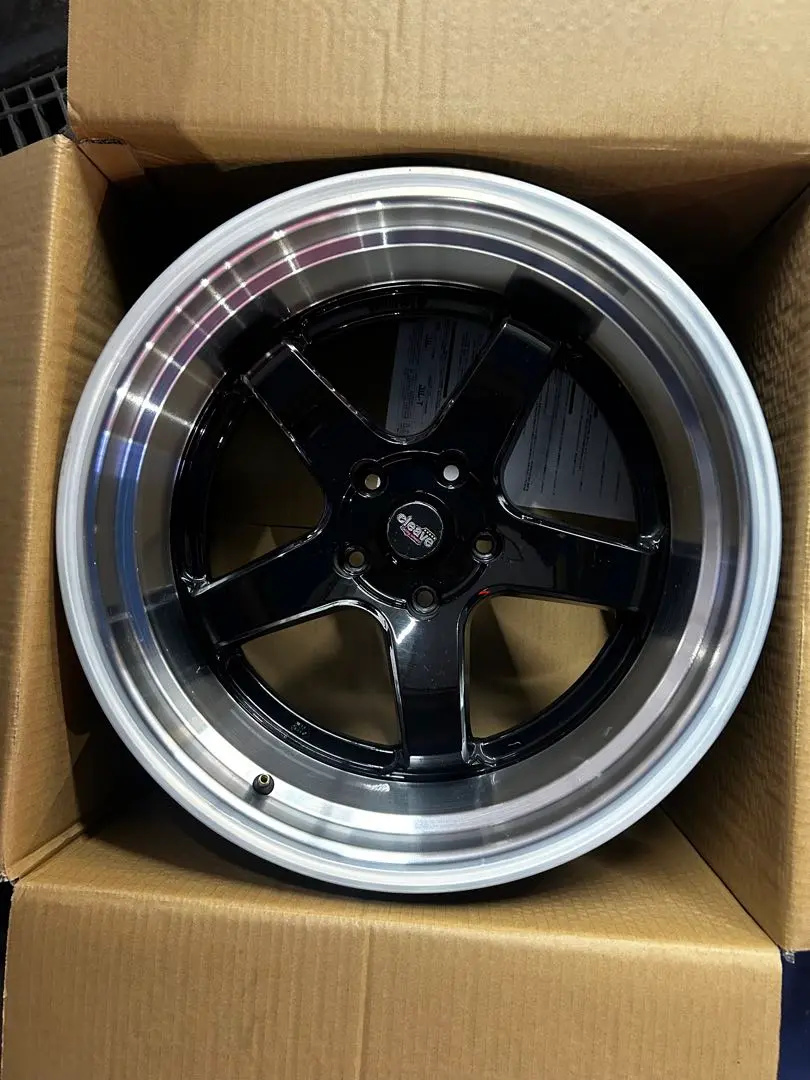 ✴︎YAY✴︎CLEAVE RACING FL53 18インチホイール４本 CLEAVE RACING FL53 18x10.5J +15 5H-114.3 SMC 4本セット 新色
