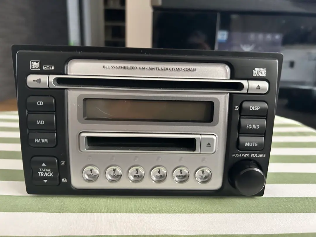 激レア品！スズキ純正サンヨーCDMDカセットデッキ付動作確認済！旧カプラー 激レア品！スズキ純正サンヨーCDMDカセットデッキ付動作確認済