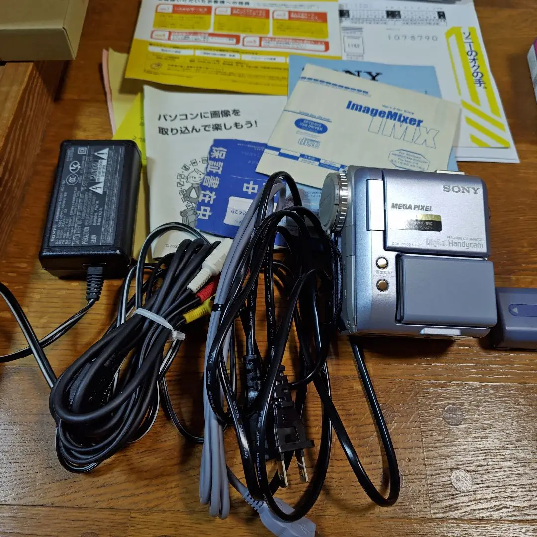 訳あり【動作OK】SONY　Handycam　DCR-PC105 訳あり【動作OK】SONYHandycamDCR-PC105