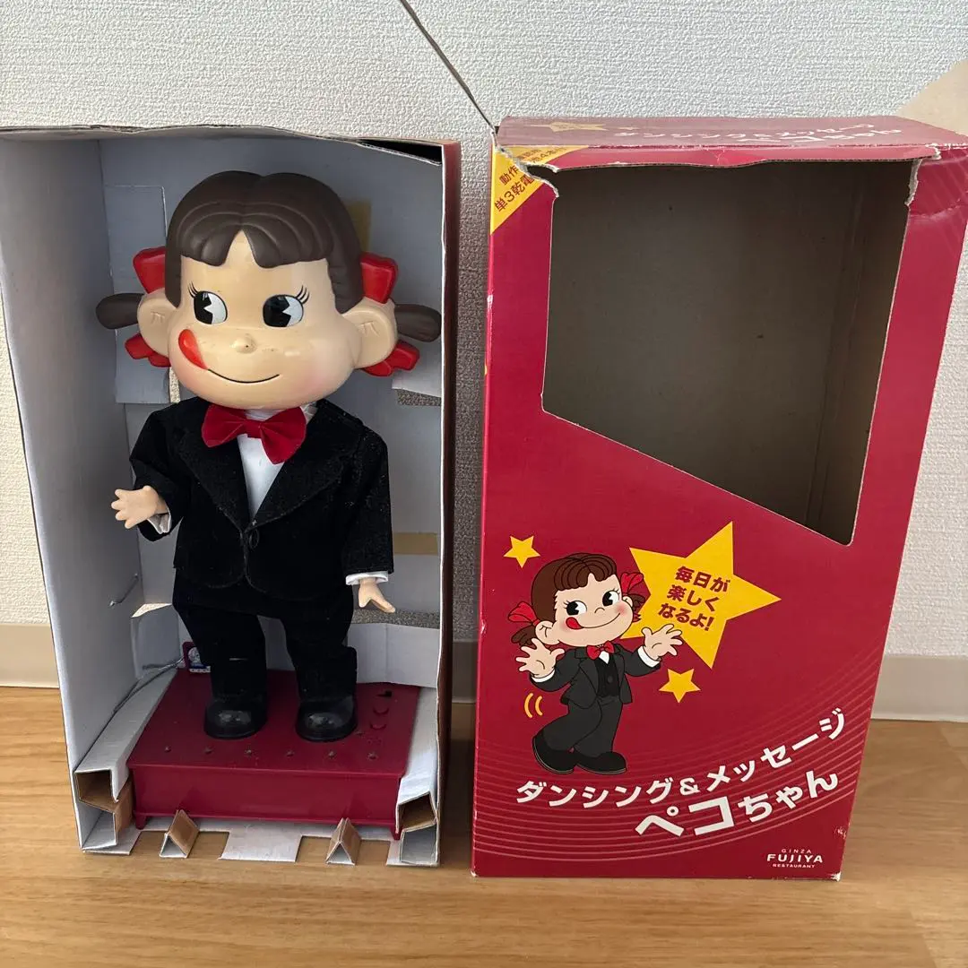 【新品未使用】不二家　ダンシング ペコちゃん 不二家 ダンシングペコちゃん (タキシード) 箱付