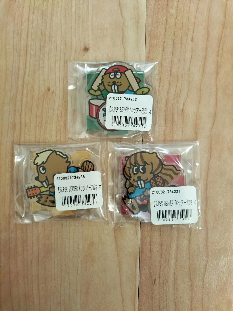 SUPER BEAVERアクスタ4種＋ミニタオル＋缶バッジ - メルカリ