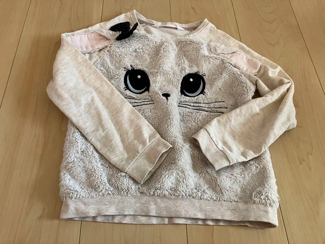 Thumbnail of H&M rabbit sweatshirt