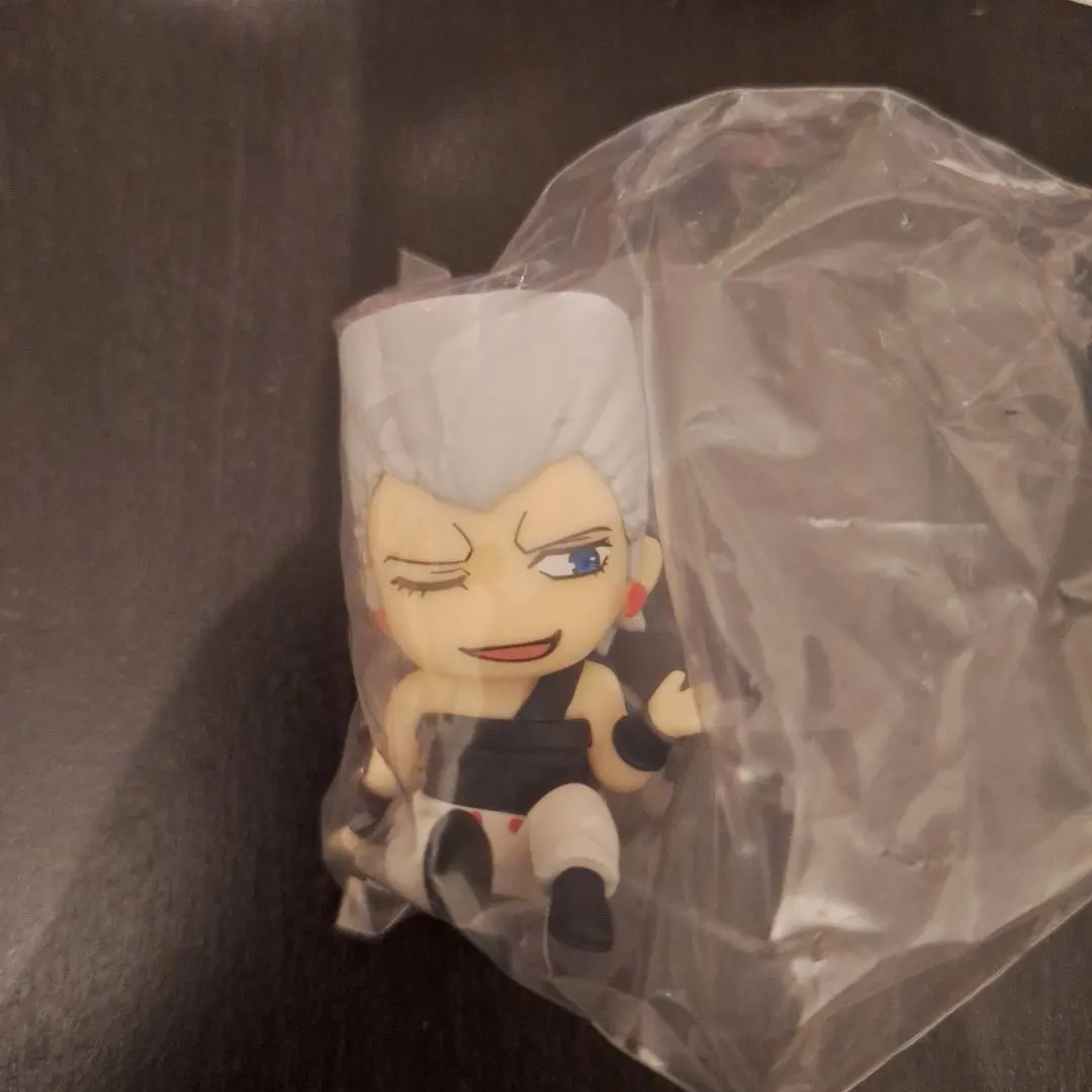 Thumbnail of Shoulder-Zoom, Polnareff