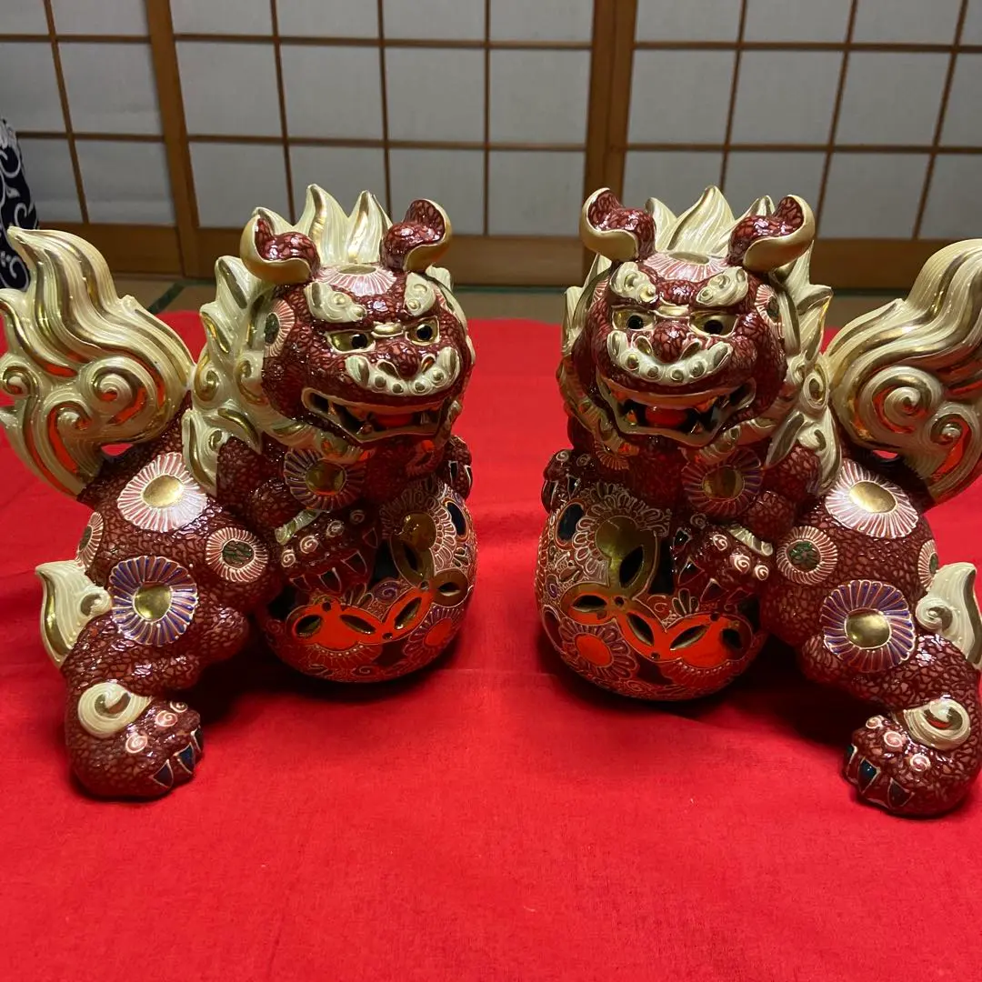 置物■玉乗り獅子 古い九谷焼き 紅白二体 一対 オブジェ 時代物 骨董品■ 九谷焼 玉乗り獅子 置物 - メルカリ