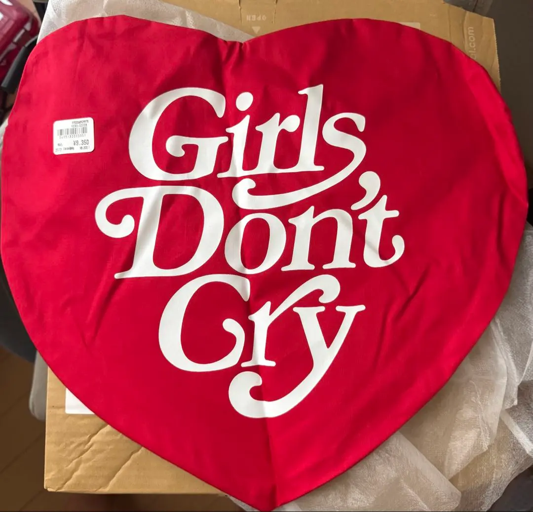 Girls Don't Cry ハート型クッション Girls Don't Cry ハート型クッション タータンチェック（Girls