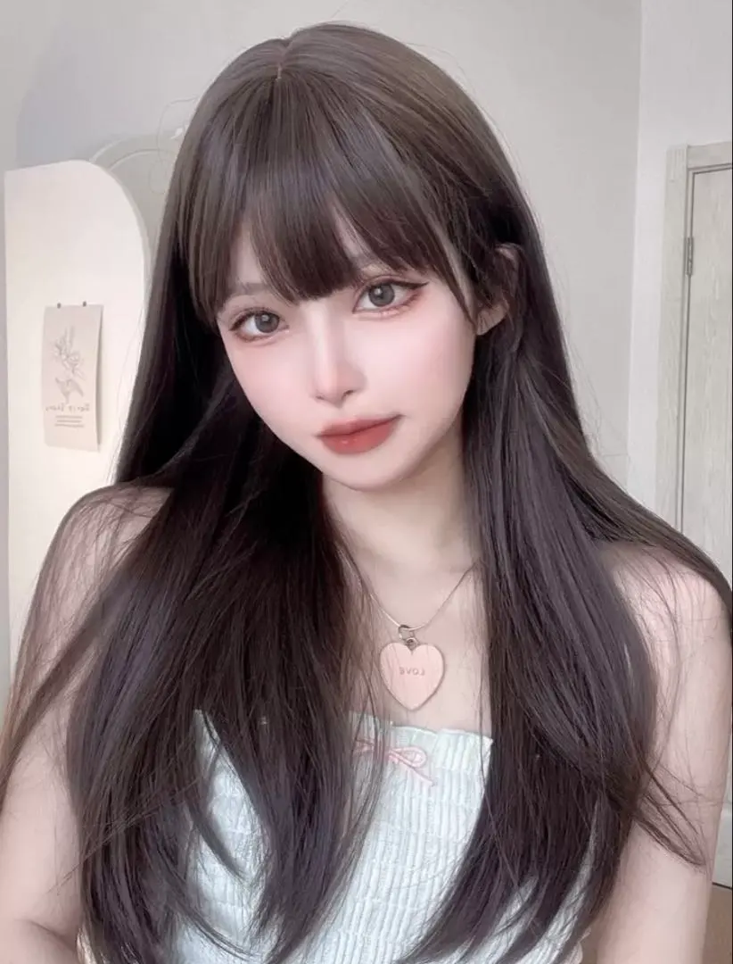 Thumbnail of Dark brown synthetic fiber wig