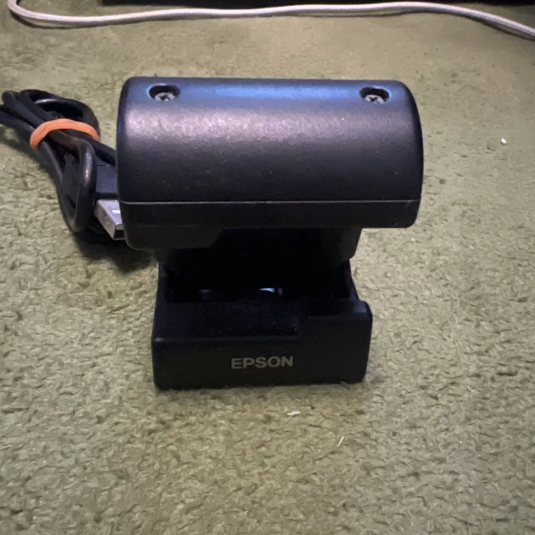 EPSON　WristableGPS本体 SF-810 充電用クレードル Amazon | [エプソン リスタブルジーピーエス]EPSON Wristable