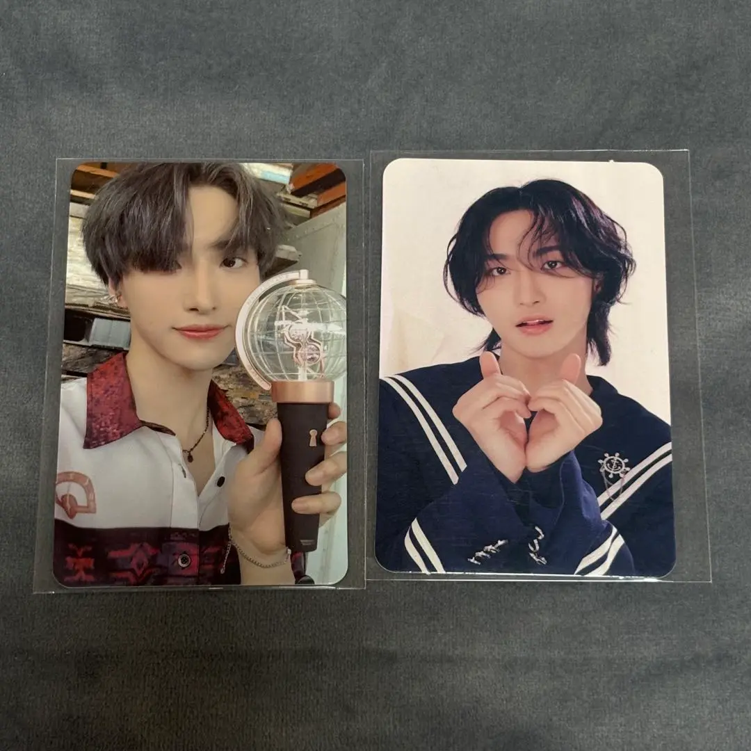ATEEZ アチズ ペンライト ver1 ver2 トレカ ATEEZ アチズ ペンライト ver1 ver2 トレカ