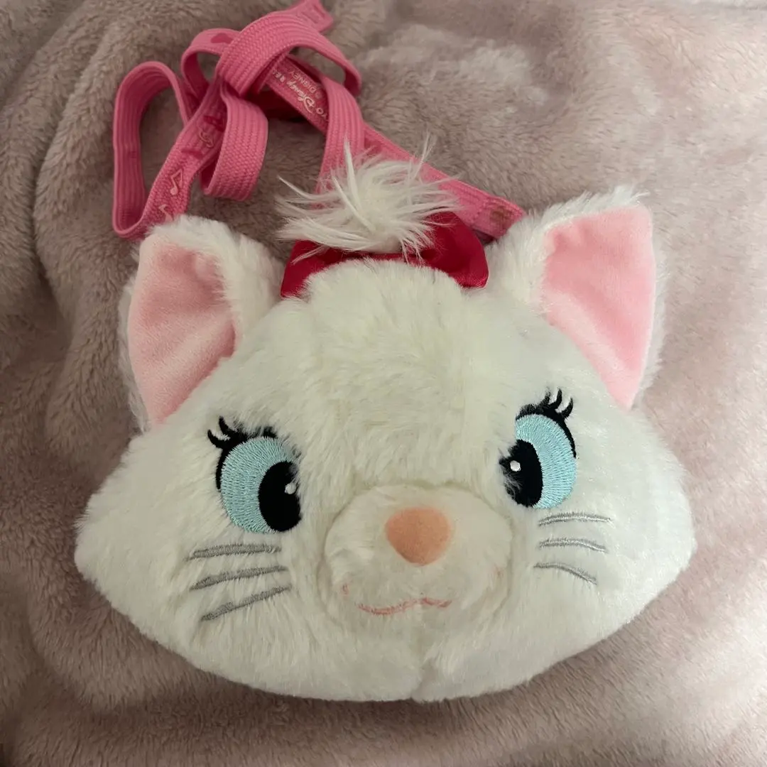 Thumbnail of Disney Resort Marie the Aristocats Reel-Attached Pass Case