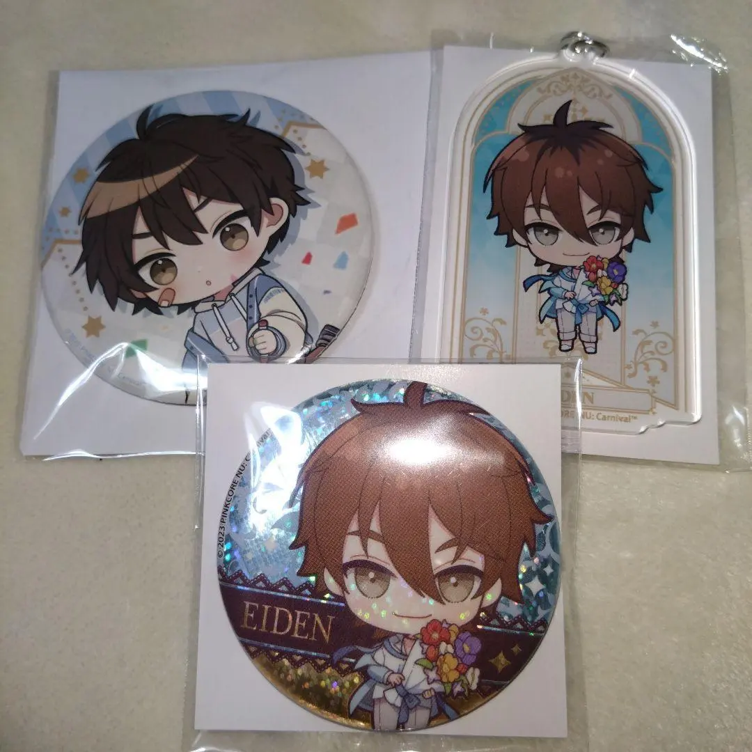 Thumbnail of Nu: Carnival Eight Can Badge & Acrylic Keychains Set ②