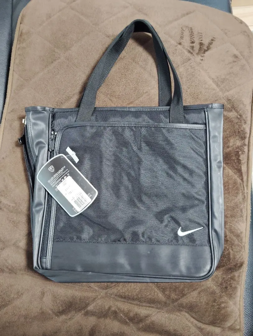 Nike TG00011 肩背包 002 的縮圖