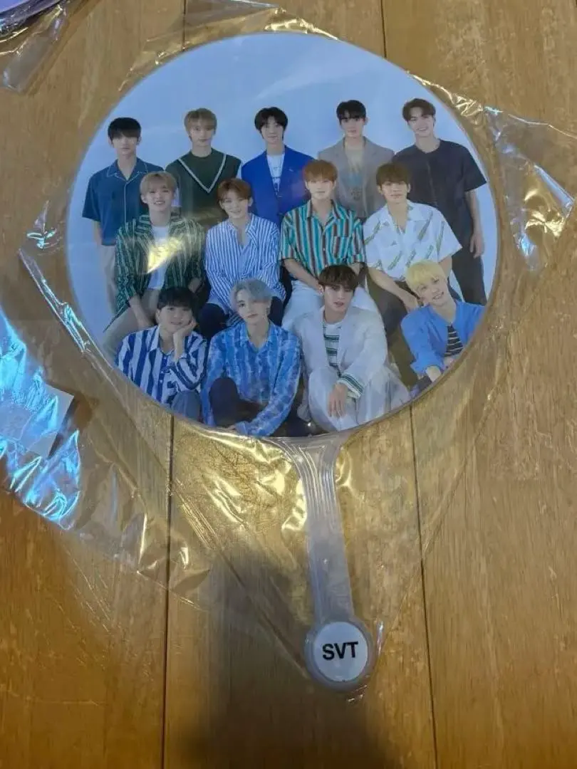 2025年最新】SEVENTEEN うちわ 集合の人気アイテム - メルカリ